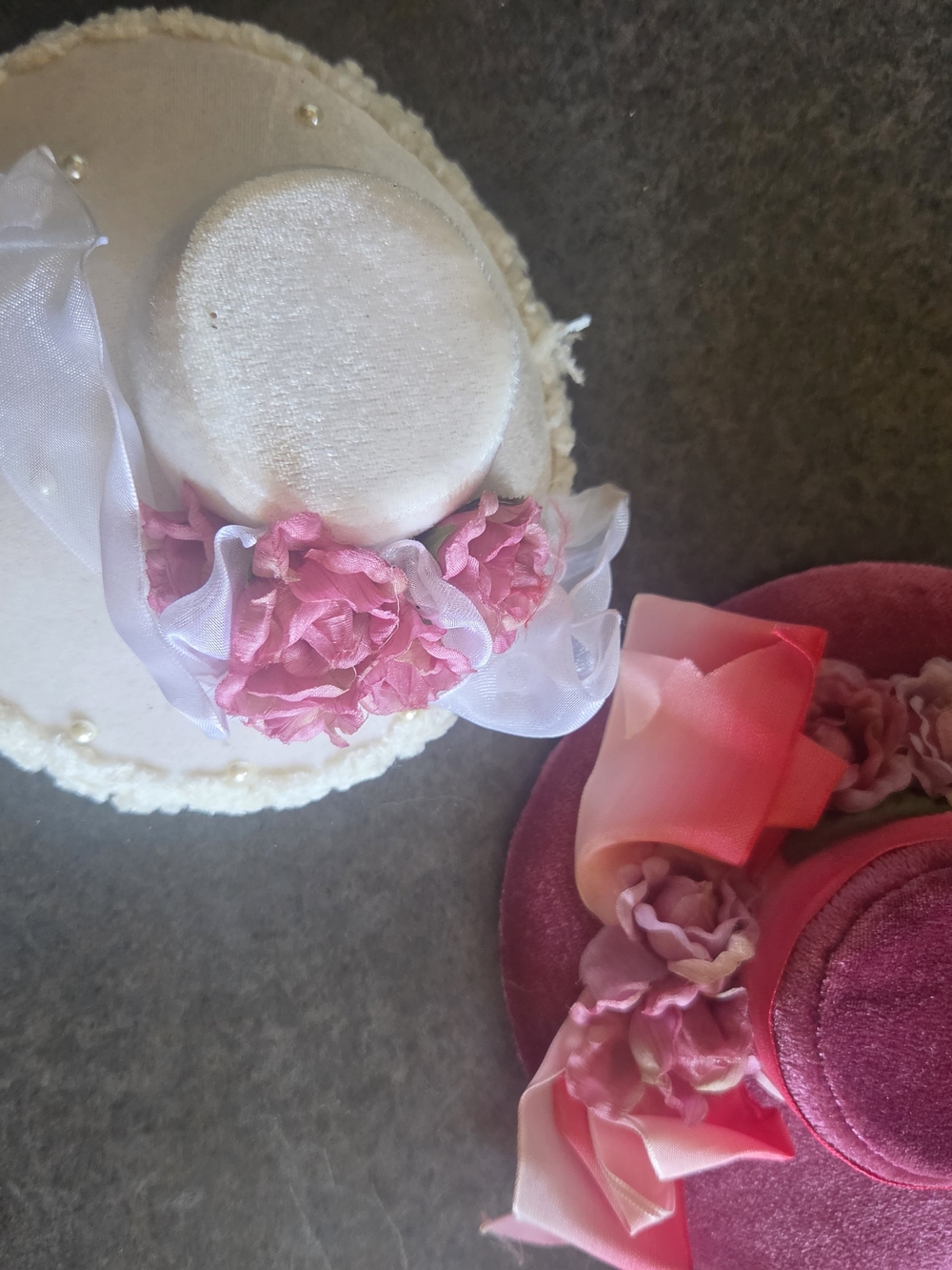 Decorative Pink and Cream Floral Hat Set - Unbranded